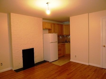 2nd image of 5 Patchin Pl APT 3F
