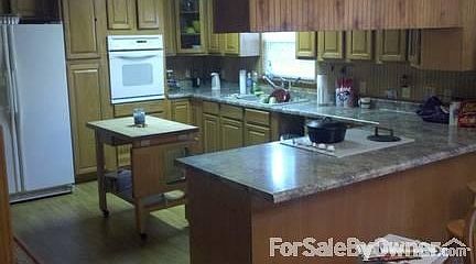 5th image of 245 Hickory Ln