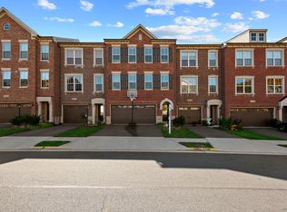 42177 Castle Ridge Sq, Ashburn, VA 20148