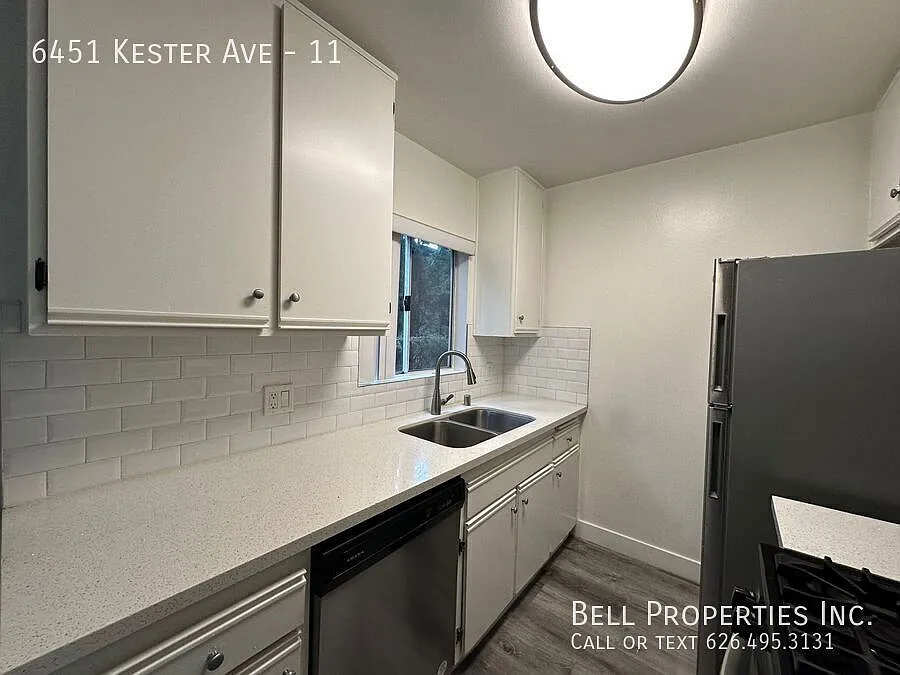 2 bed, 2.5 bath, 1041 sqft, $2,199 — Photo 3