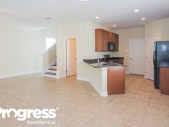 5th image of 520 Drysdale Dr