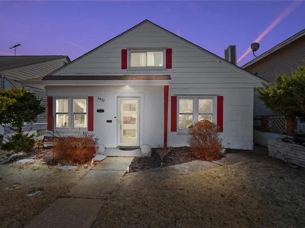3432 Macklind Ave, Saint Louis, MO 63139