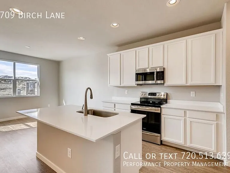 9709 Birch Ln — Photo 5