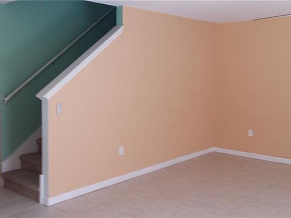 3rd image of 18824 Litzau Ln