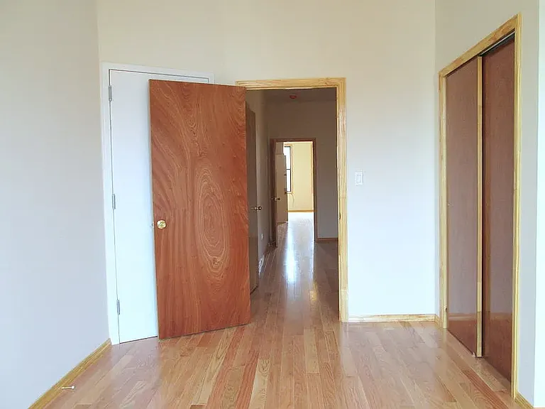 174 Norman Ave #2L — Photo 2