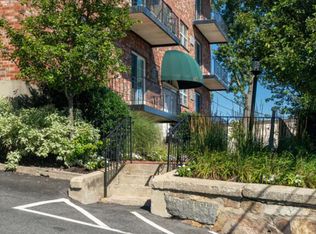 357 Newport Ave #1D, Quincy, MA 02170