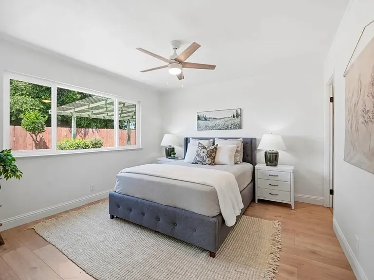 17065 Peppertree Dr — Photo 7