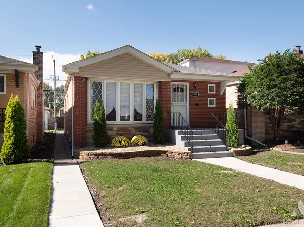 8810 S Euclid Ave, Chicago, IL 60617