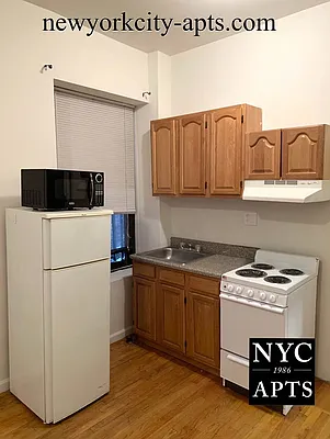 Rented by New York City Apartments | media 8