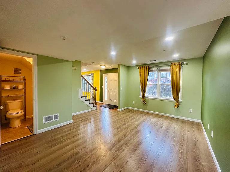 175 Clear Pond Dr #175 — Photo 8