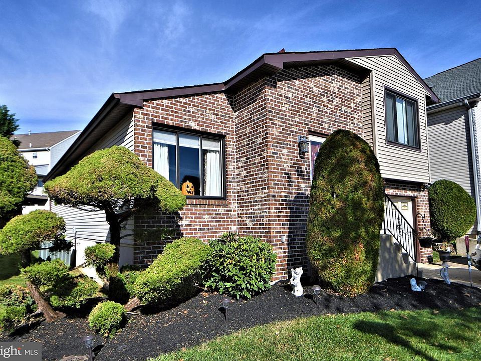 1st image of 13044 Trina Dr