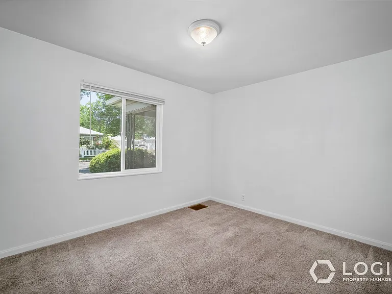 1772 E 2100 S — Photo 10