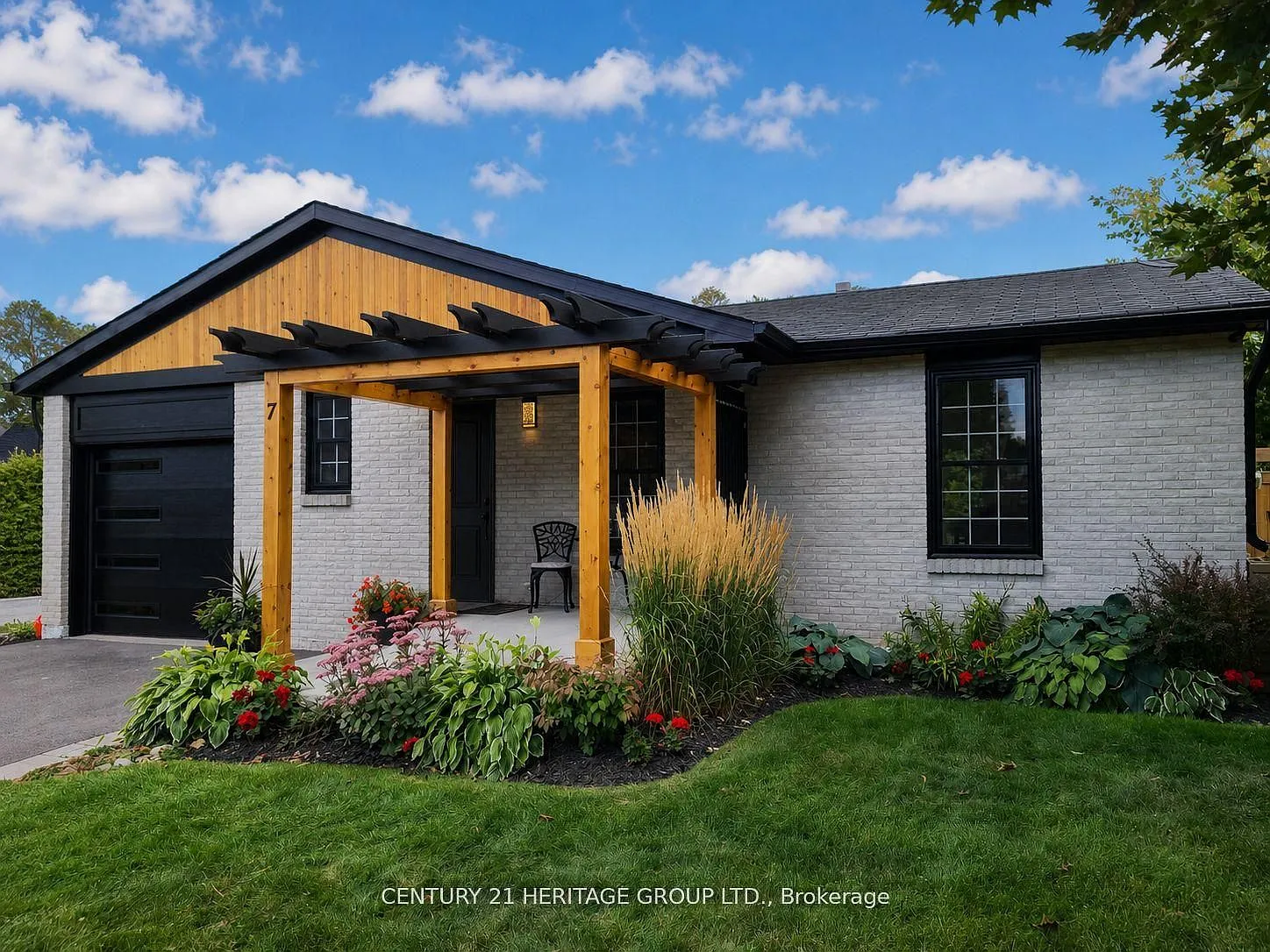 4 bed, $3,200 — Photo 4