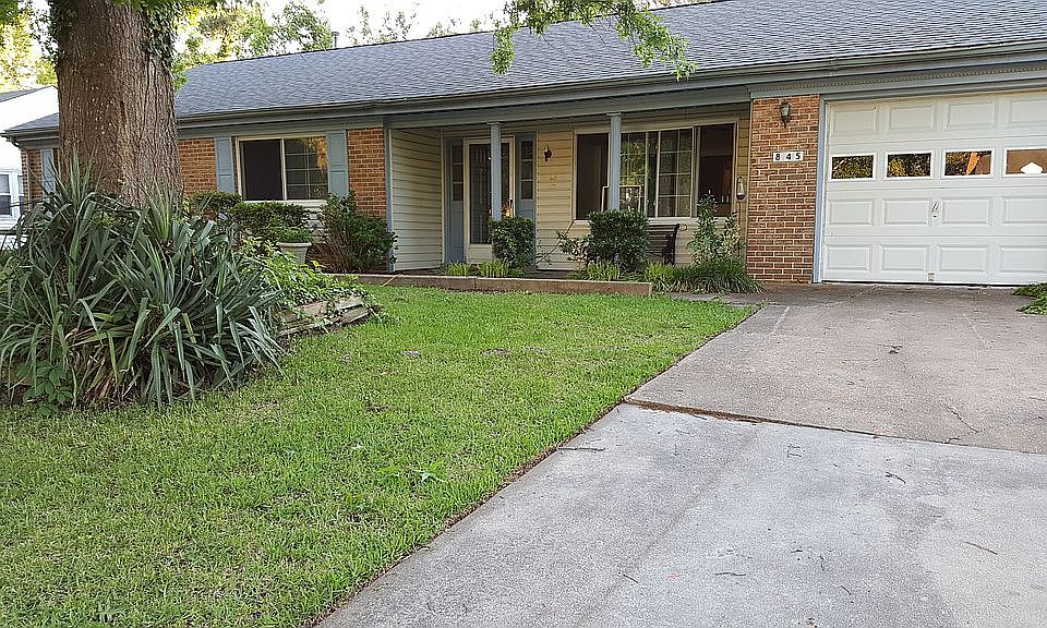 1st image of 845 Saint Martin Dr