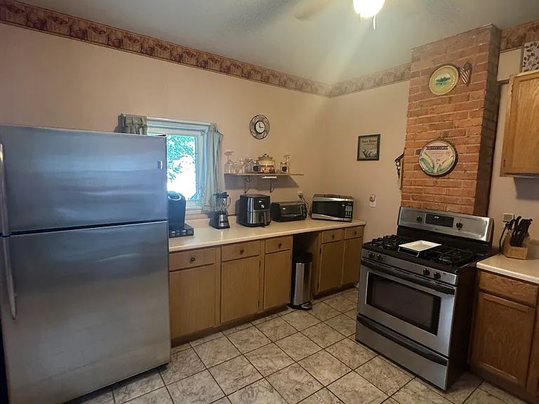 132 Tennyson Ave — Photo 18