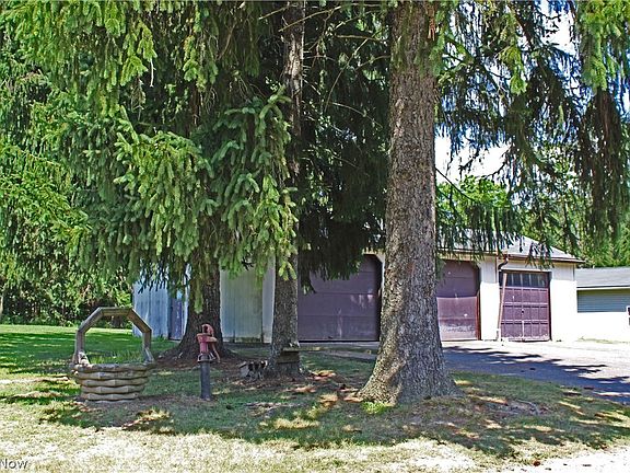 3rd image of Whispering Pines Ln