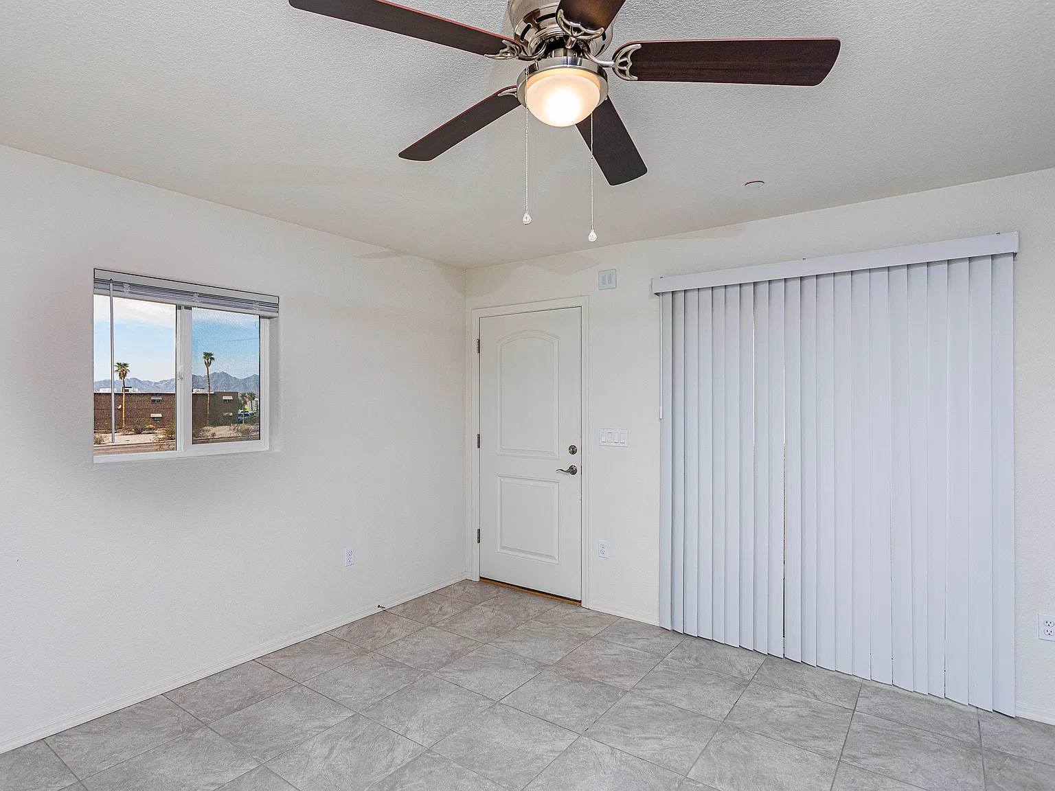 2094 Swanson Ave — Photo 4