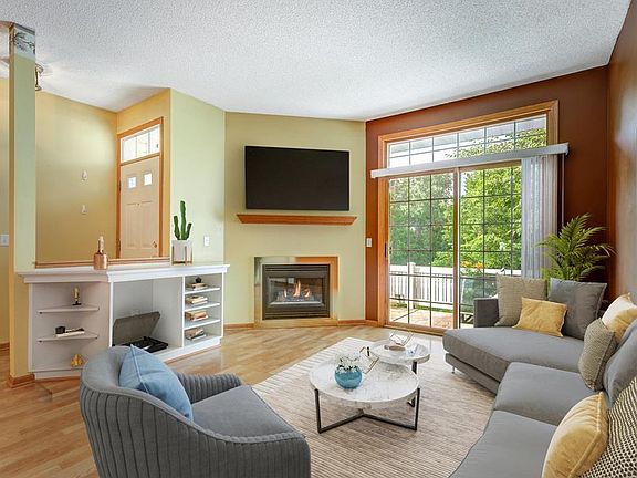 2nd image of 3623 Vermilion Ct N
