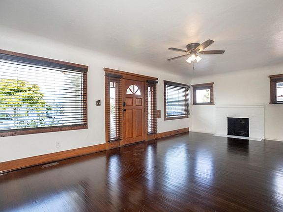 4th image of 3445 Park Blvd