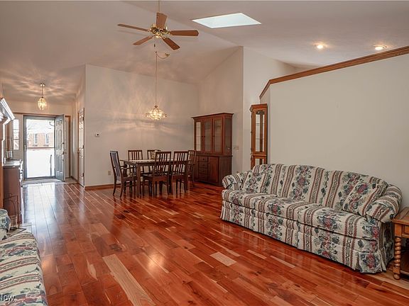 5th image of 9042 Canal Pl NW