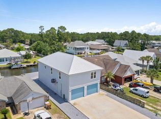 1640 College Pkwy, Gulf Breeze, FL 32563