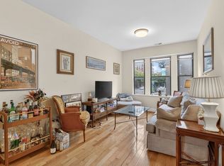 961 W Fletcher St #1, Chicago, IL 60657