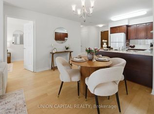 35 Hollywood Ave #211, Toronto, ON