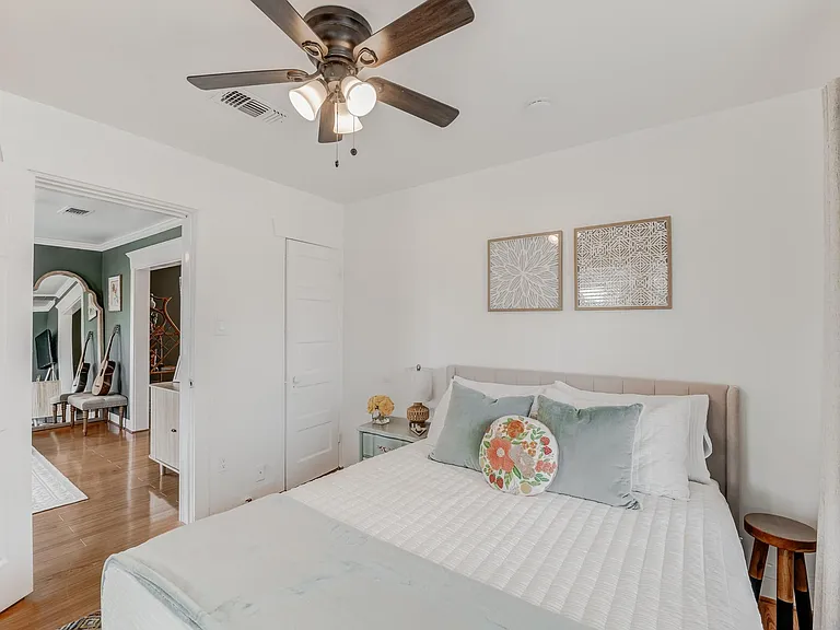 1115 Morris St — Photo 13