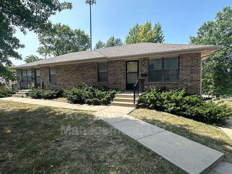 1st image of 200 S Sterling Ave #A