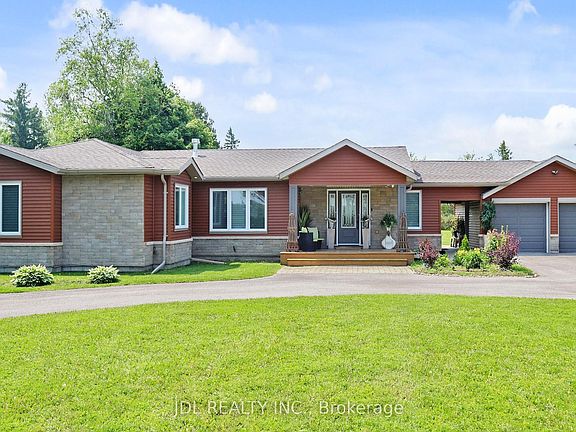 2nd image of 11 Hedge Rd