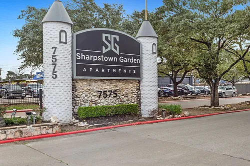 Sharpstown Garden Photo 1