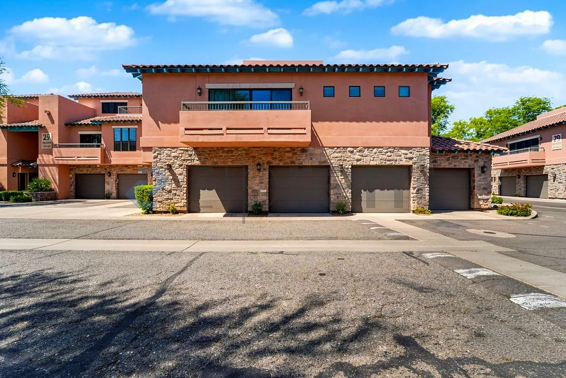 3 bed, 1500 sqft, $2,500 — Photo 4