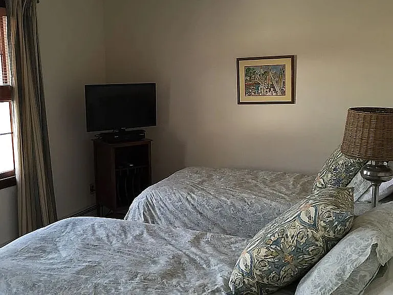11 Oak Ln — Photo 9