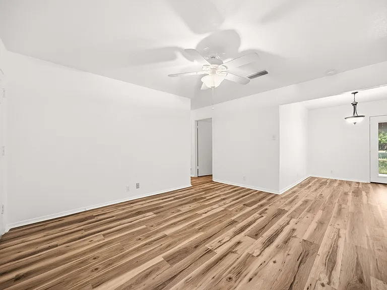 111 Sandy Ln — Photo 11