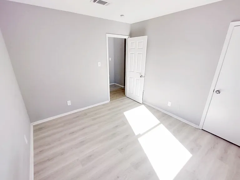 3237 Capwood Curv — Photo 14
