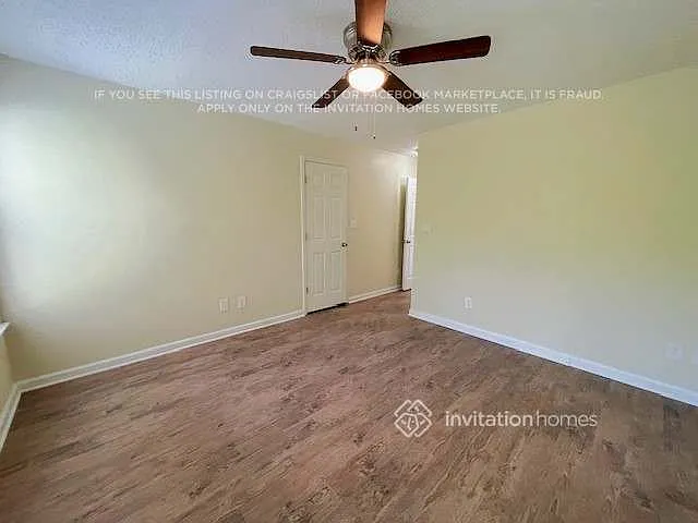 1384 Camrose Ct — Photo 10