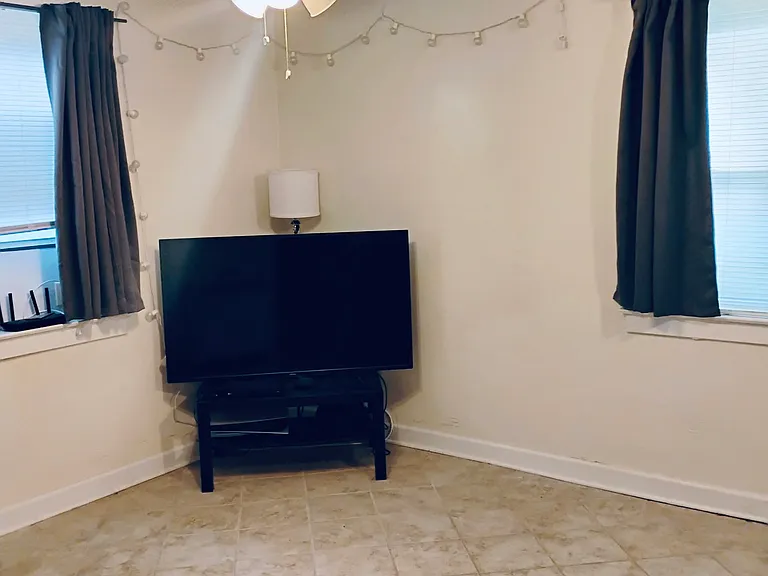 1729 Massachusetts St #7 — Photo 8