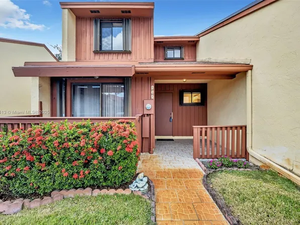 428 SE 11th Ter, Dania, FL 33004