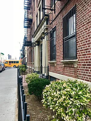 Rented by Lang Realty LLC | media 34