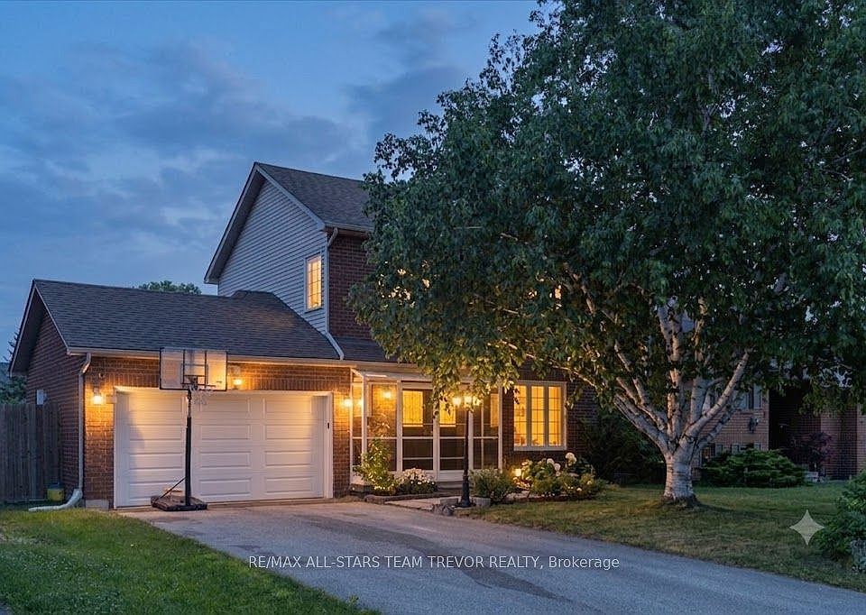 1st image of 98 Carrick Ave