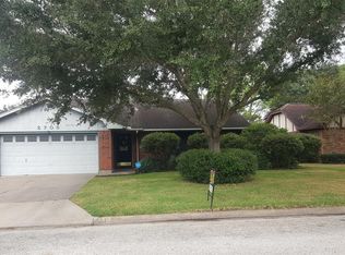 2705 Brook Bend Ln, El Campo, TX 77437