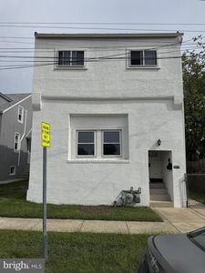 207 Carre Ave, Essington, PA, 19029