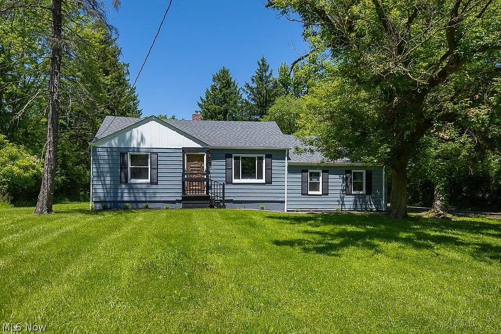 26390 Pettibone Rd photo 1