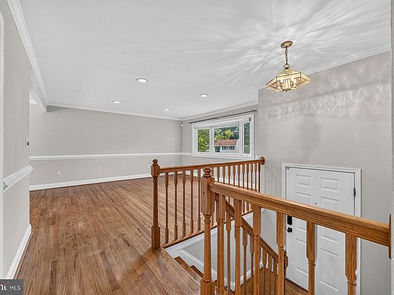 5th image of 3918 Susanna Rd