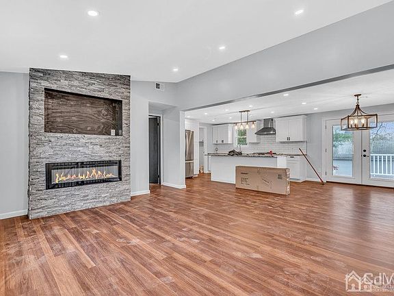 5th image of 9 Elizabeth St