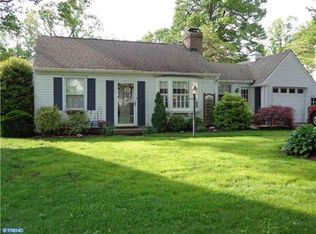556 Hillcrest Ave, Glenside, PA 19038