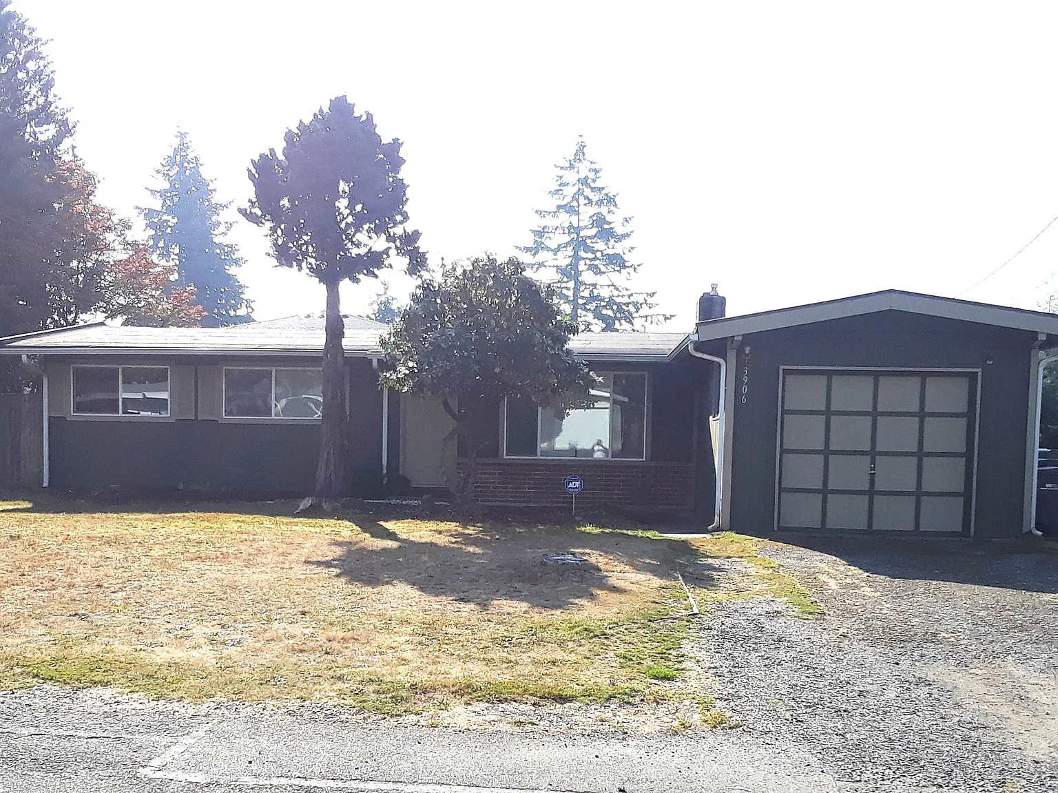 3 bed, 1128 sqft, $2,750 — Photo 1