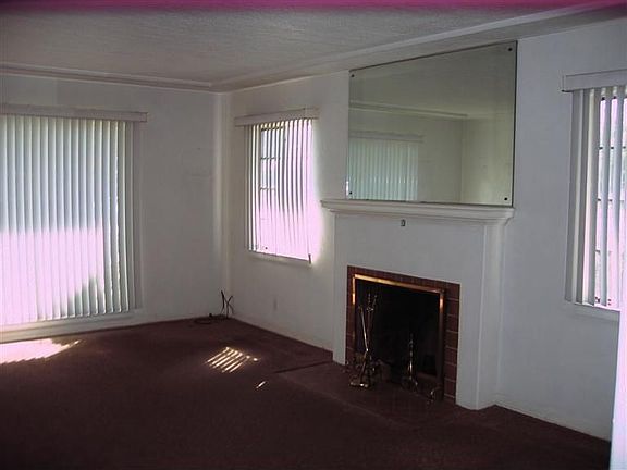 5th image of 2303 E Michigan Ave