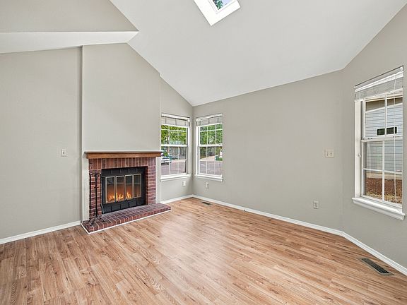 5th image of 9333 Cattail Ct