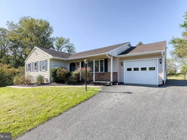 632 Camelot Dr, Bel Air, MD 21015